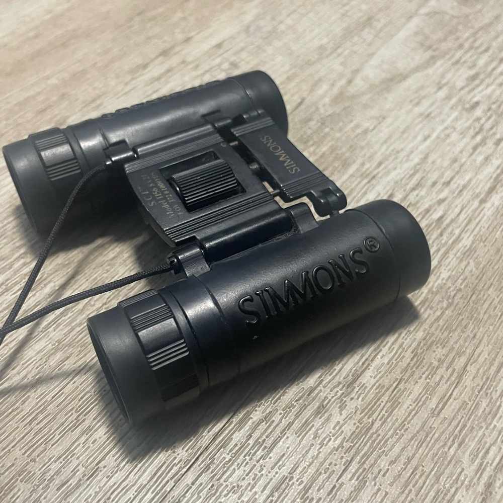 SIMMONS BINOCULARS 8 X 21 MODEL 1156